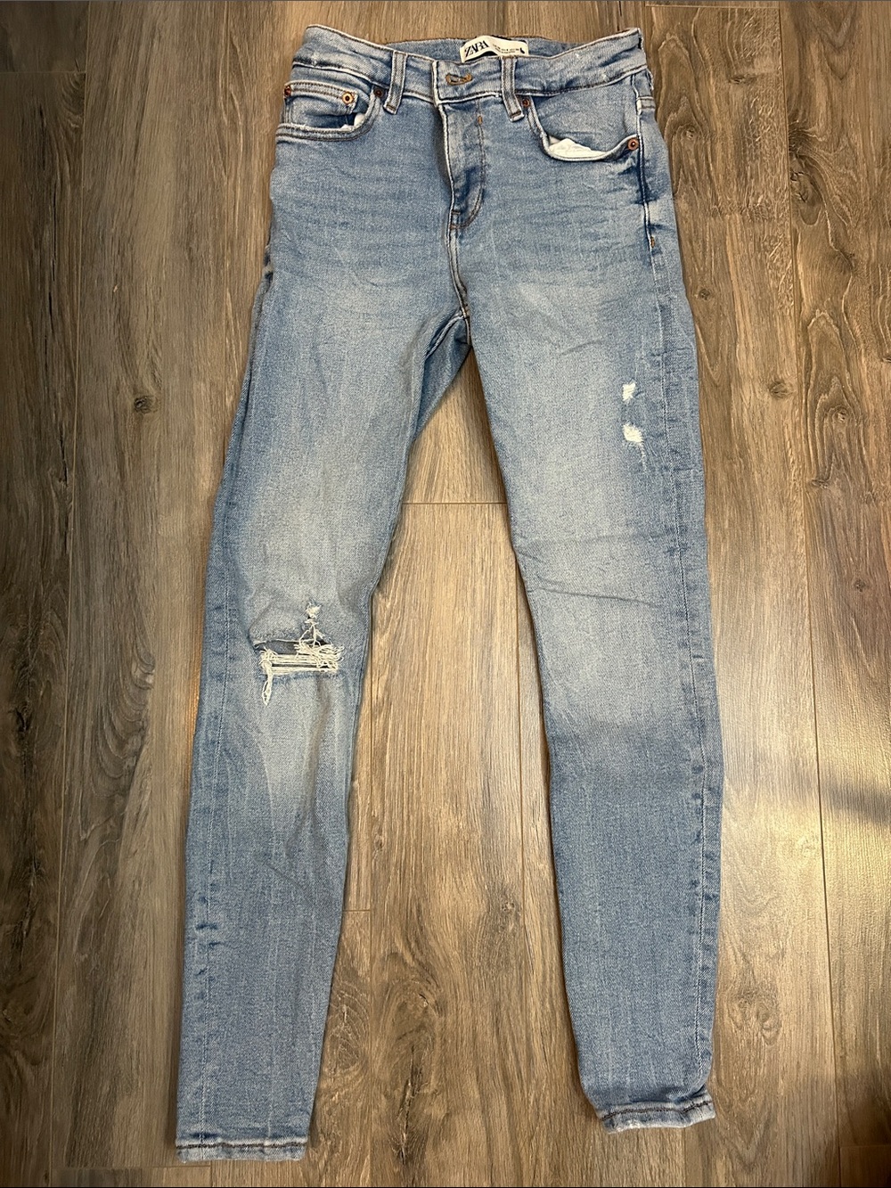Zara Light Blue Skinny Distressed Women’s Jeans